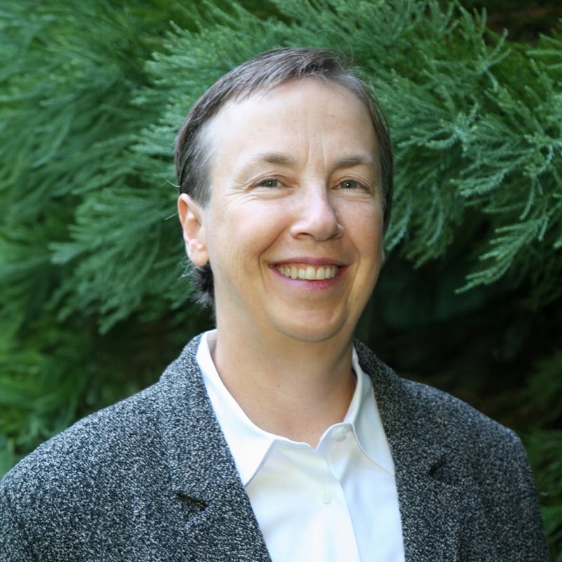 Dr Tori Hudson
